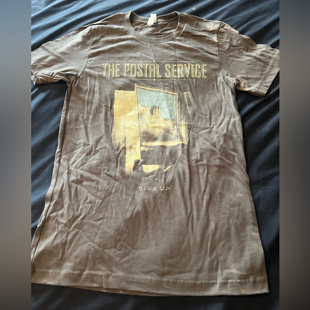 Postal Service “give up tour” tshirt in men’s small
